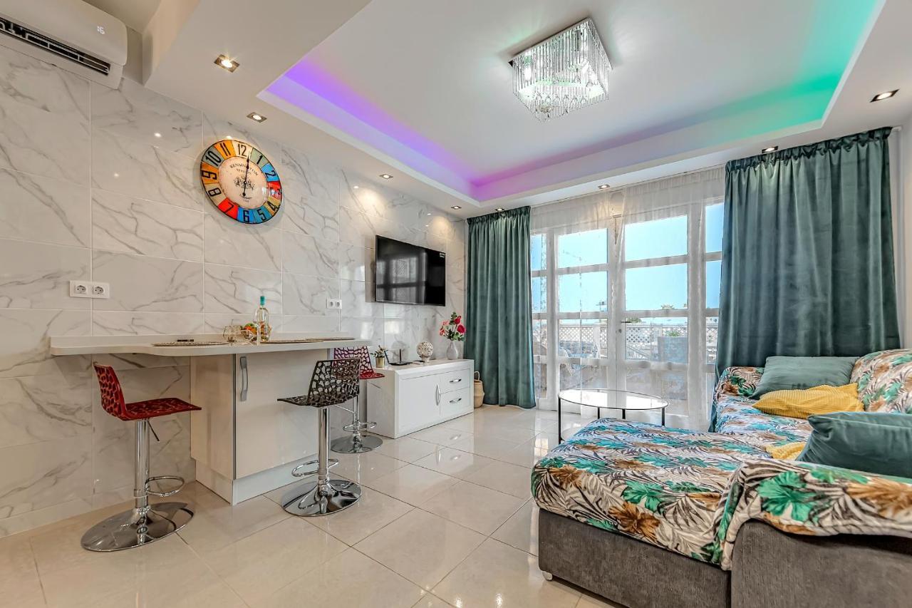 Beautiful Deluxe Apartment Sun And Sea 아데제 외부 사진